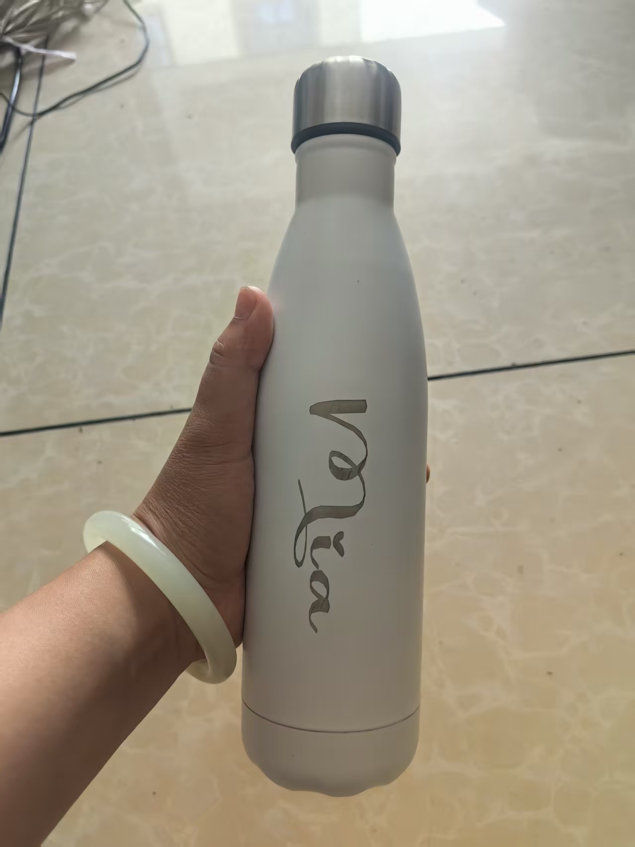 Aangepaste tekst/logo gedrukte - Wine With Beer Name recensie en prijs